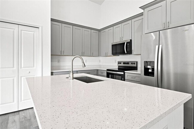 Building Photo - 16337 SW 17th Terr Rd