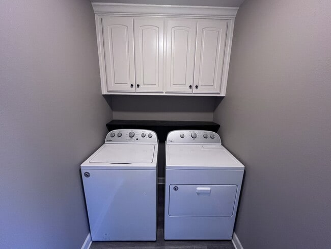 Building Photo - 13 Kelby Ct