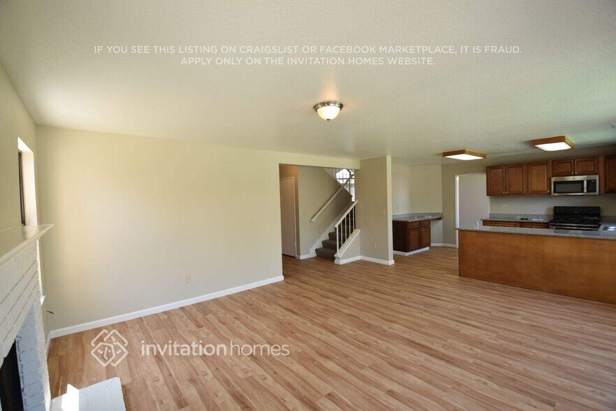 Building Photo - 1066 Eleanor Ln