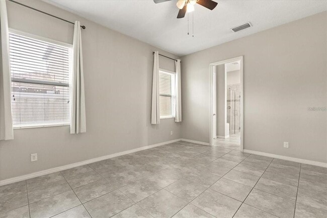 Building Photo - 1046 Grand Hilltop Dr