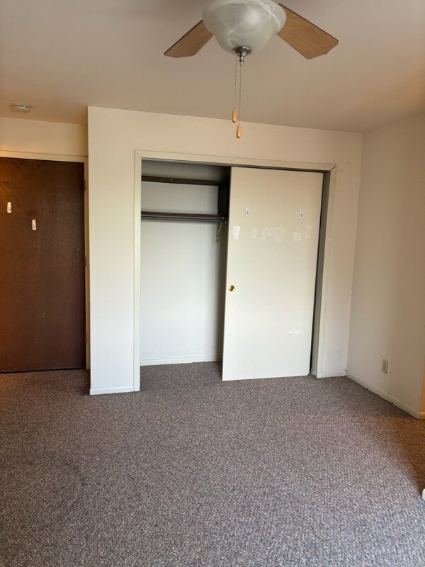 Building Photo - 134 E Johnson St