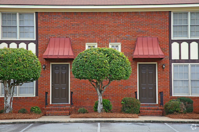 Primary Photo - Windsor Apartments