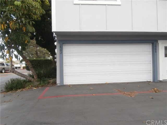 Building Photo - 16392 Calle Castor Cir