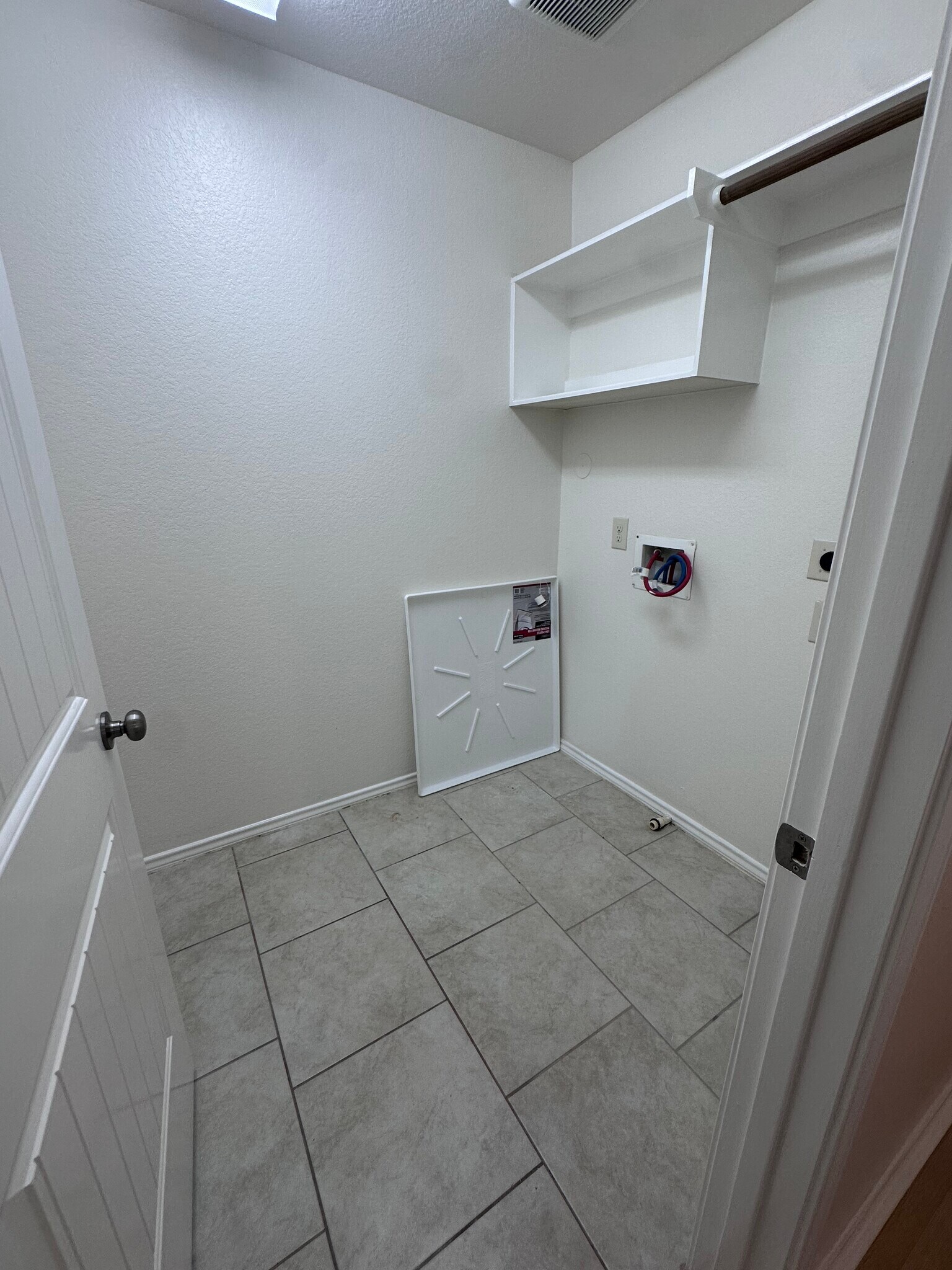 Building Photo - 6430 Stoney Creek Dr
