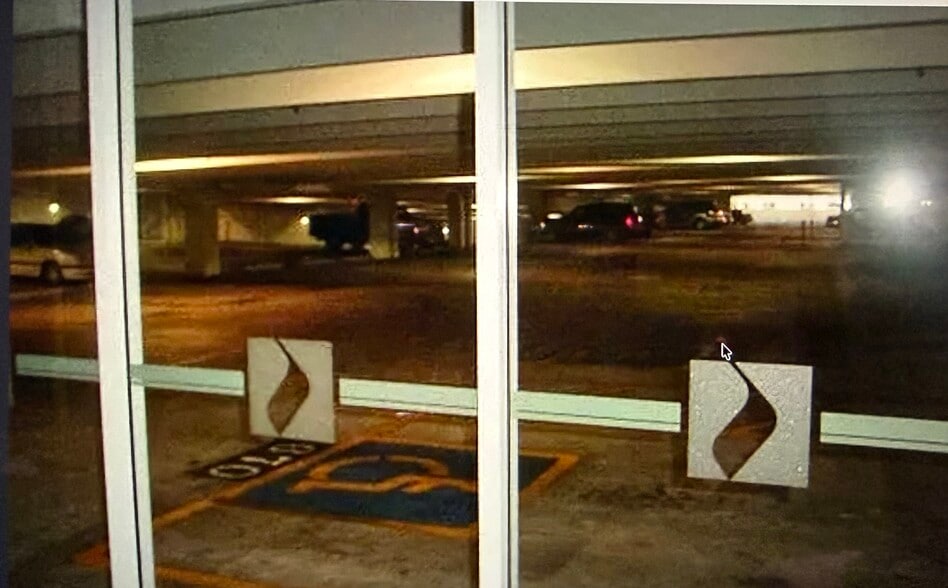 Parking Garage - 1701 E Colter St