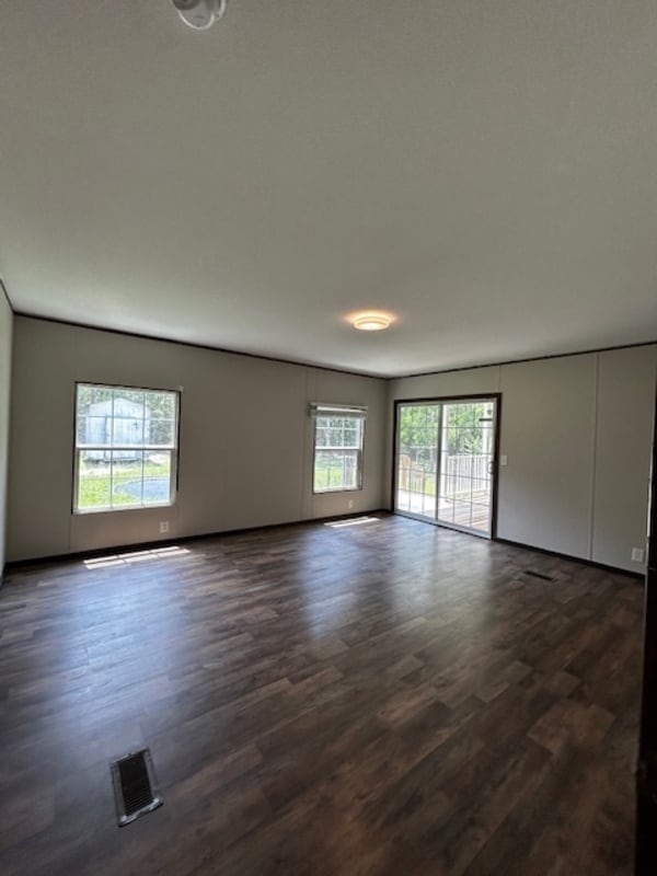 Building Photo - 216 Straightaway Ln