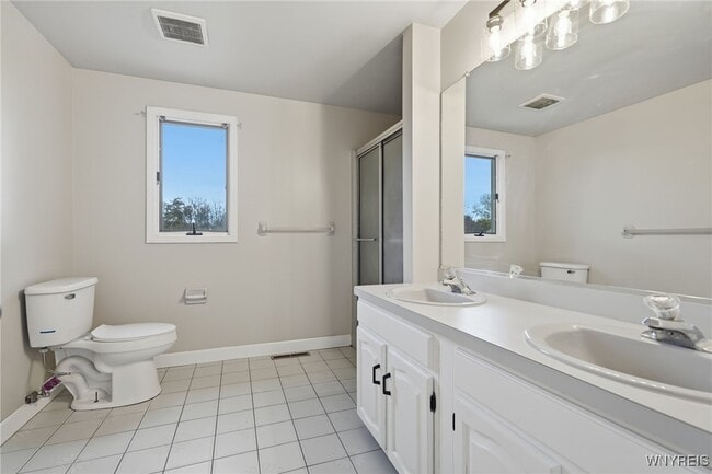 Building Photo - 8221 Clarence Ln N