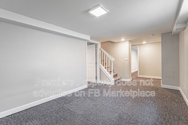 Building Photo - 239 S Mill St