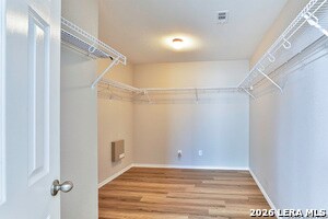 Building Photo - 233 N Willow Way