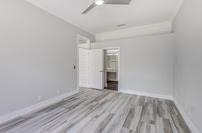 Building Photo - 146 Monterey Pointe Dr