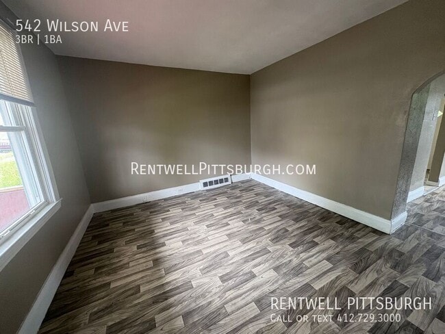Building Photo - 542 Wilson Ave