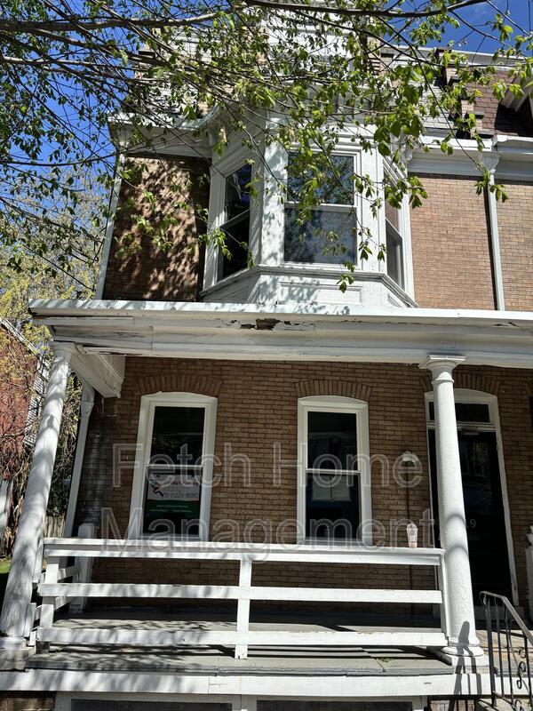 Building Photo - 19 S Ann St