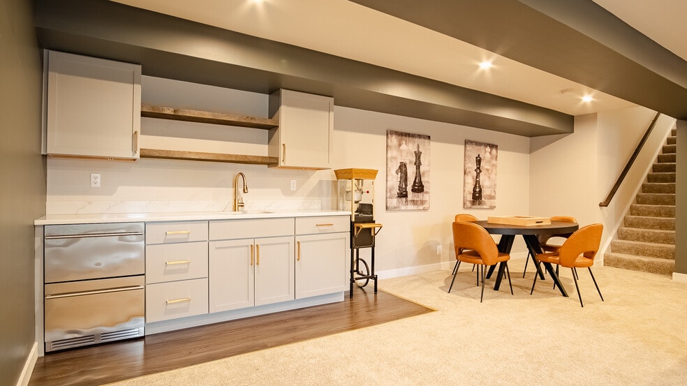 Building Photo - 244 Vis Gln Rd