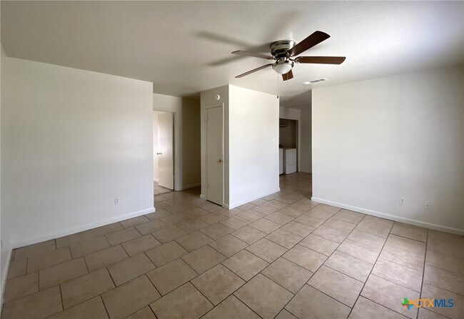 Building Photo - 1706 Windward Dr