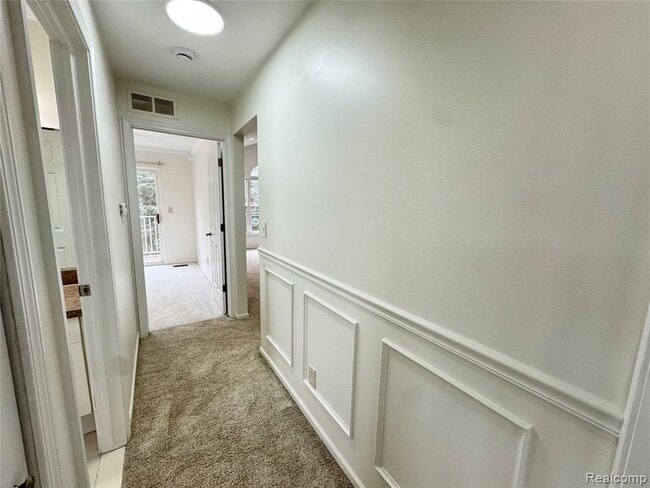 Building Photo - 5472 Pine Aires Dr