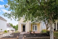Building Photo - 532 Catawba Ave