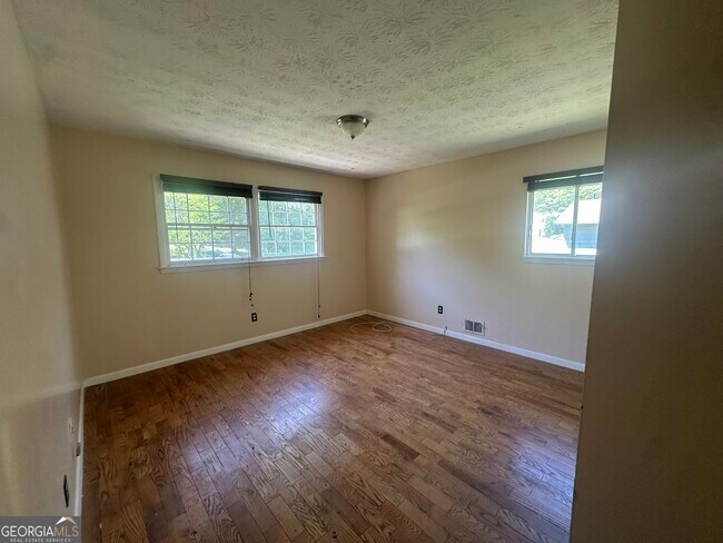 Building Photo - 6859 Mystic Ln