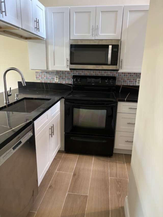 Building Photo - 1088 Coral Club Dr