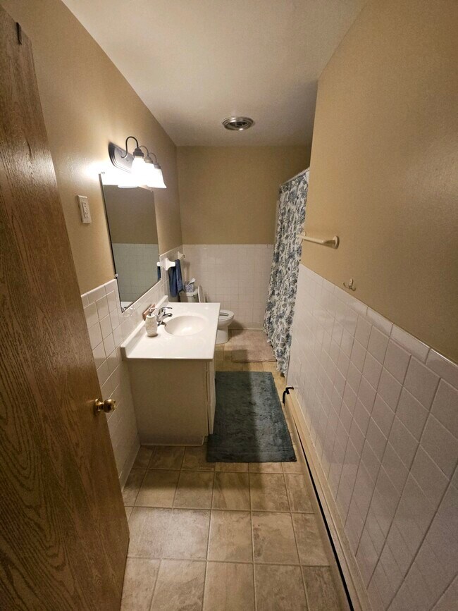 Building Photo - Ember Crest LLC