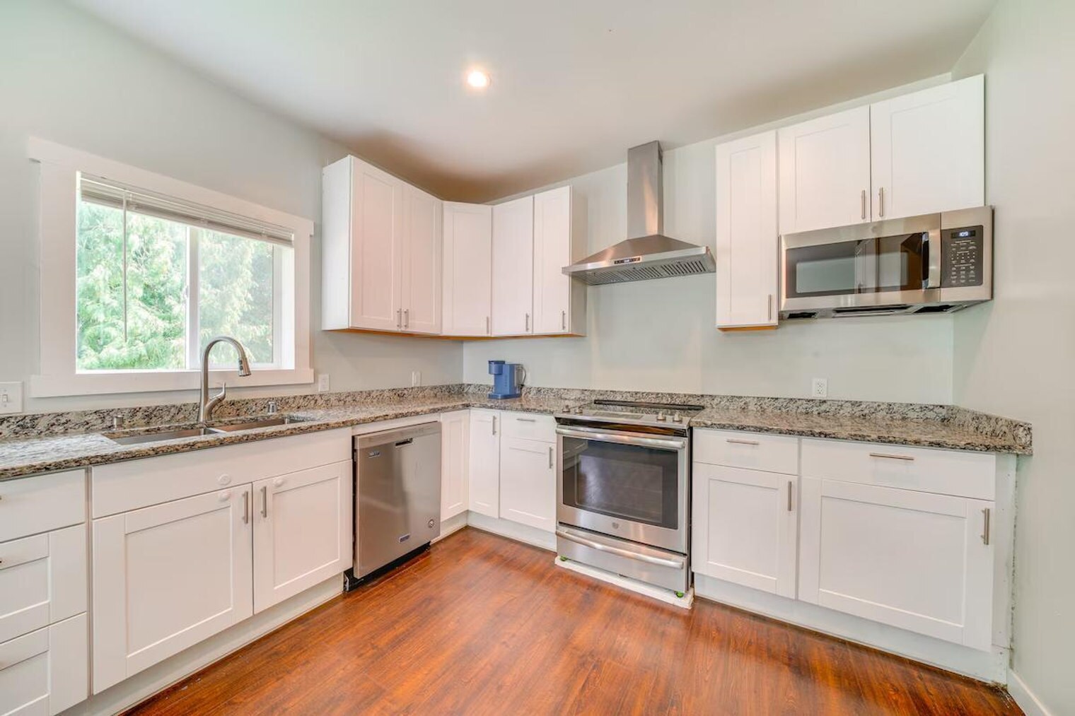 Building Photo - 16208 47th Ave S