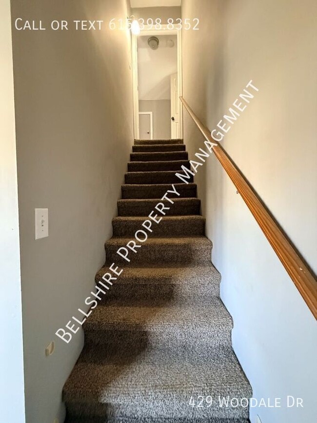 Building Photo - 429 Woodale Dr