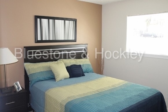 Building Photo - Make Autumn Oaks Apartments Your Home!