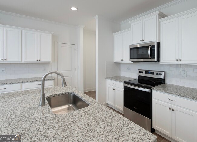 Building Photo - 5420 Maple Grv Ln