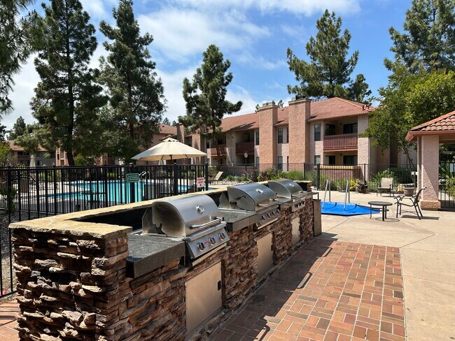 Building Photo - 12067 Alta Carmel Ct