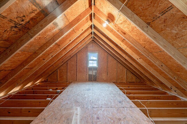 Building Photo - 2712 Big Dog Tr