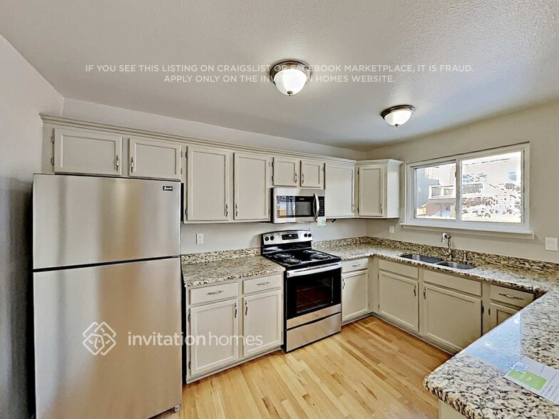 Building Photo - 5618 S Ireland St