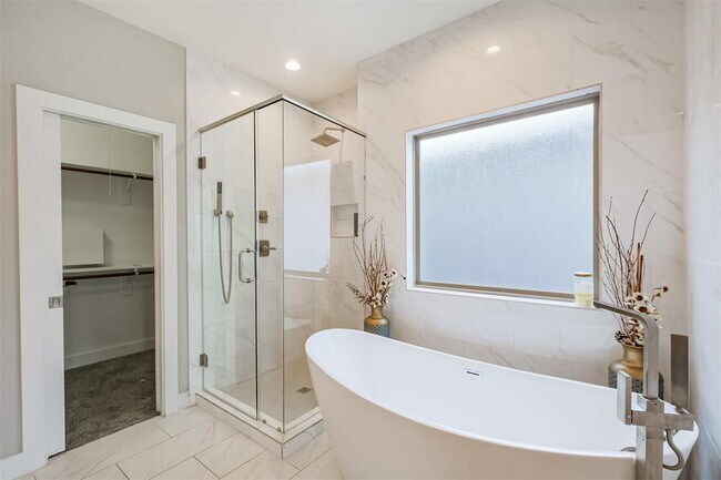 Building Photo - 8404 Safeguard St