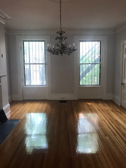 Building Photo - 365 Marlborough St