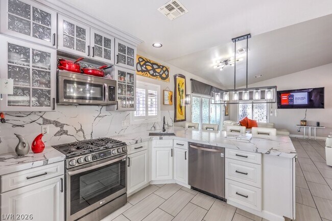 Building Photo - 7520 Barbie Ave