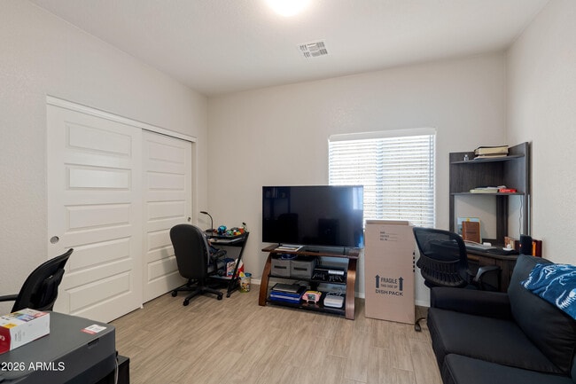 Building Photo - 4215 Tinker Dr
