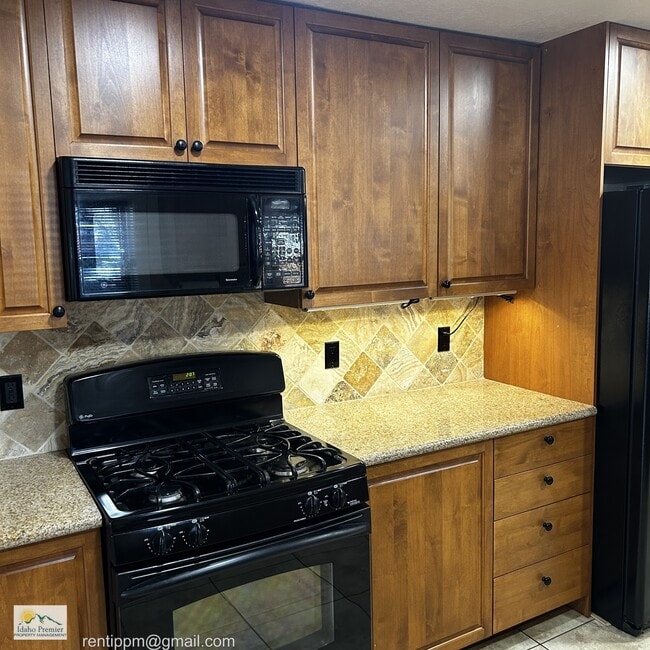 Building Photo - 1919 N 31st St