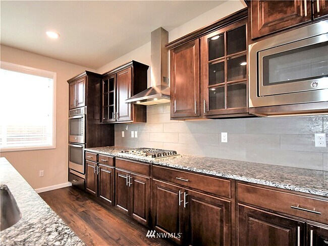 Building Photo - 10330 Driftwood Ave