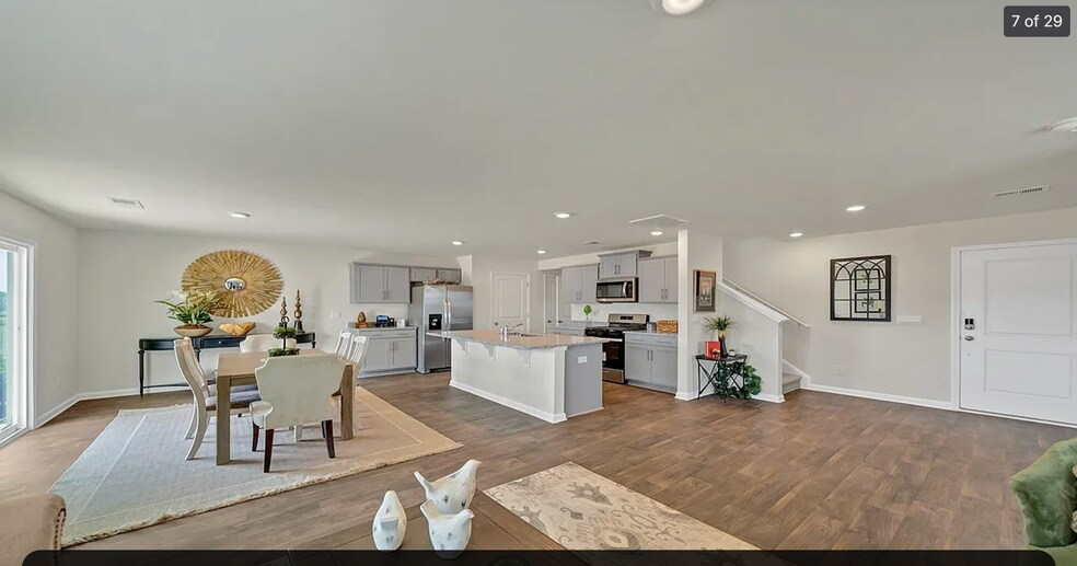Building Photo - 191 Hunters Branch Dr