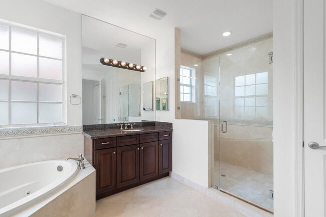 Building Photo - 9661 Cobblestone Creek Dr