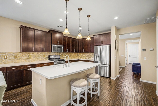 Building Photo - 3432 E Strawberry Dr