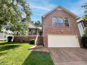 Building Photo - 3-Bed/2-Bath Home with Attached Garage/ Available Now!