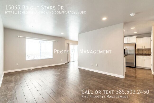 Building Photo - 15065 Bright Stars Dr