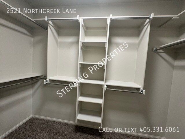 Building Photo - 2521 Northcreek Ln