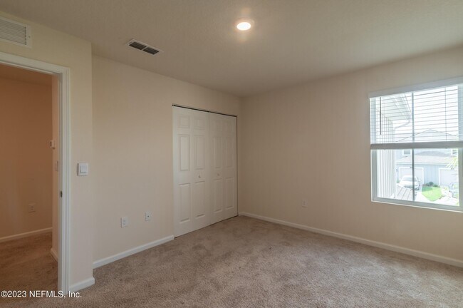 Building Photo - 871 Observatory Pkwy