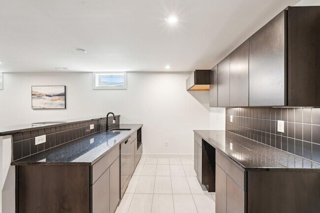 Building Photo - 753 Man O War Blvd