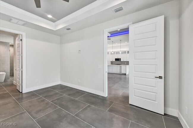 Building Photo - 2602 SW 27th St