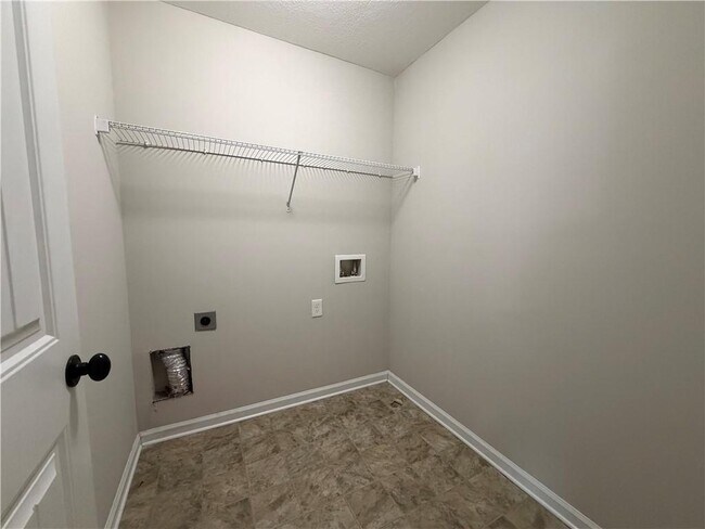Building Photo - 700 River Mist Cir
