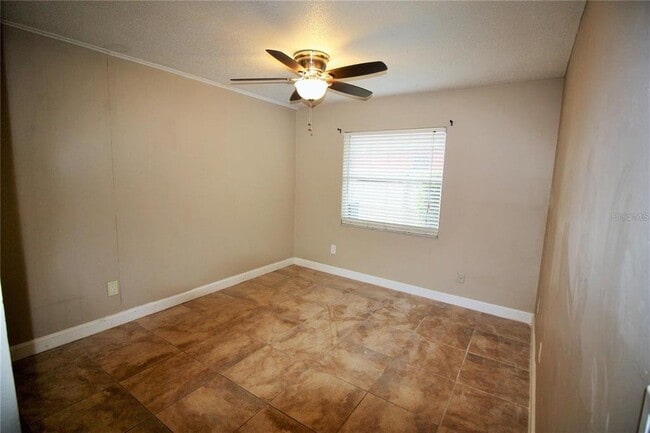 Building Photo - 610 Wilshire Dr