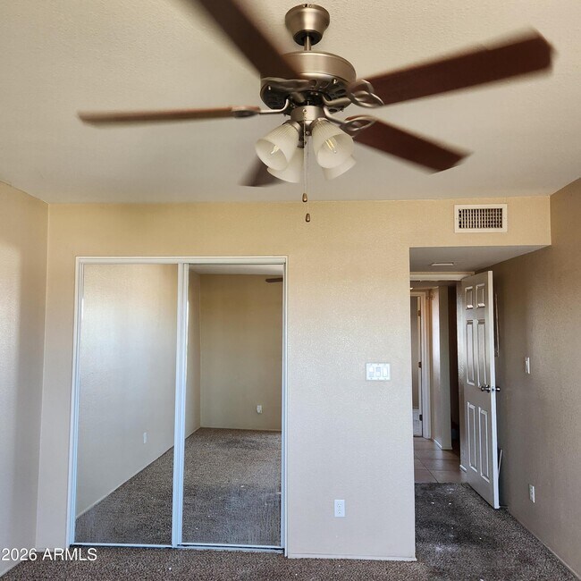 Building Photo - 835 N Granite Reef Rd