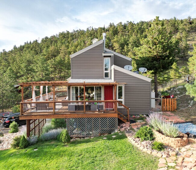 Building Photo - 234 Greenwood Dr