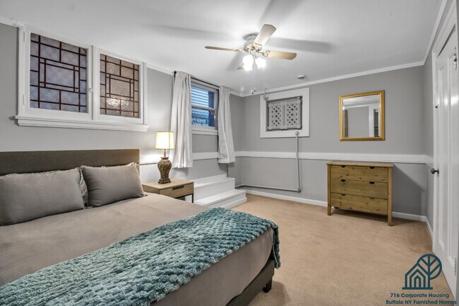 Building Photo - Furnished 2-Bedroom Apartment near Elmwood Village